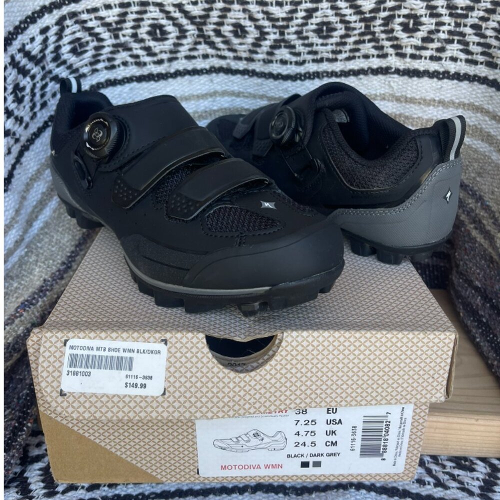 Motodiva - road bike clip in shoes - brand new condition with box